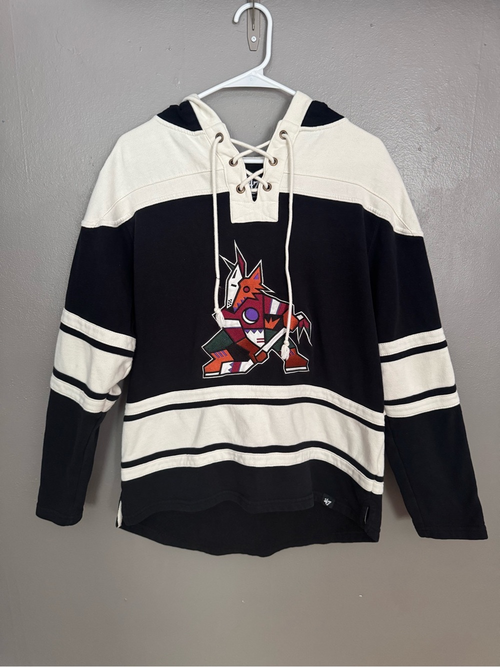 47 Brand Arizona Coyotes NHL Lace-Up Hoodie